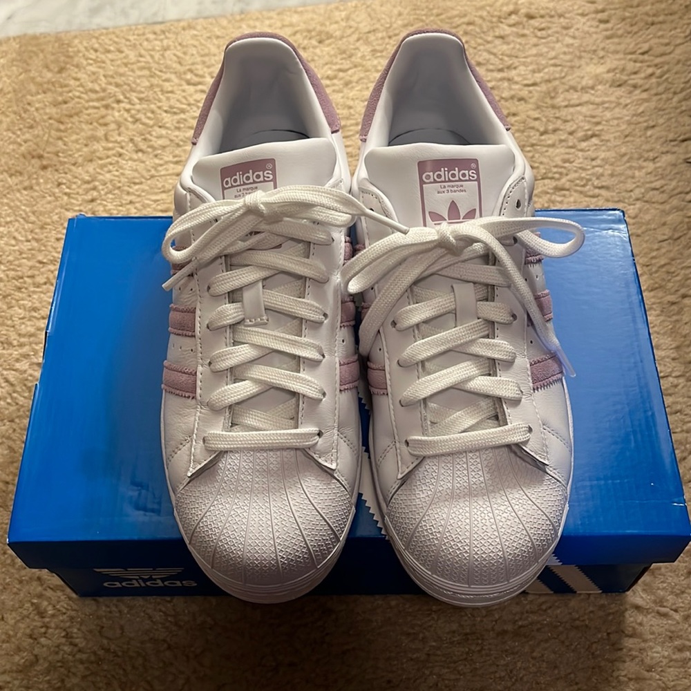 Adidas Superstar sneakers cloud white/soft vision (lavender)